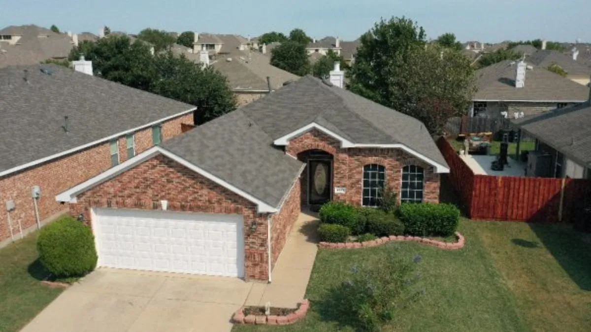Can Clogged Gutters Cause Ceiling Leaks? The Hidden Link Texas Homeowners Overlook