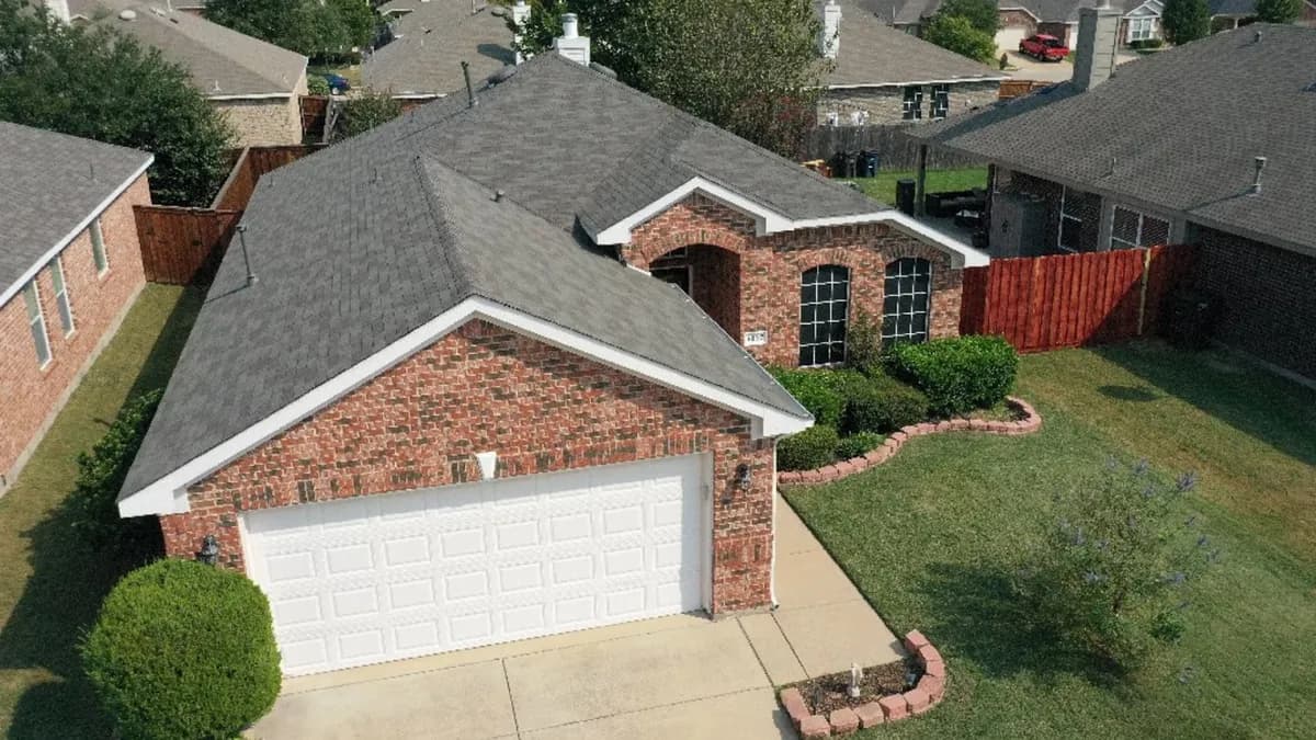 Shed Roof vs Gable Roof: Pros, Cons, and Design Comparisons