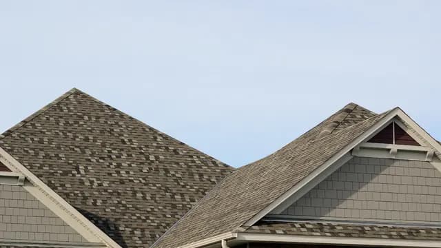 What Is a Hip Roof and Why Do Builders Recommend It?